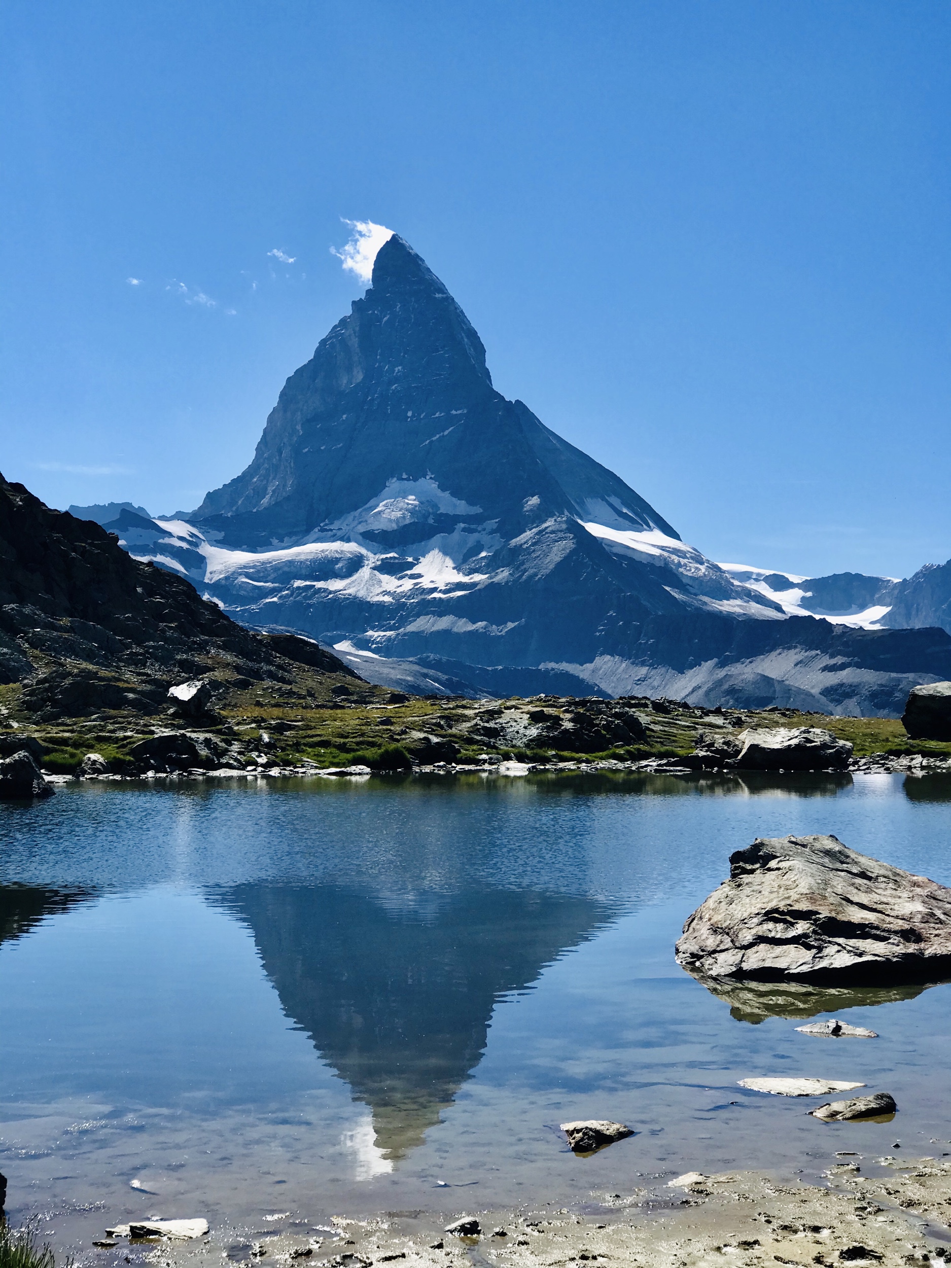 The most scenic Matterhorn hike - Zermatt - hiking with Sweettravelbee